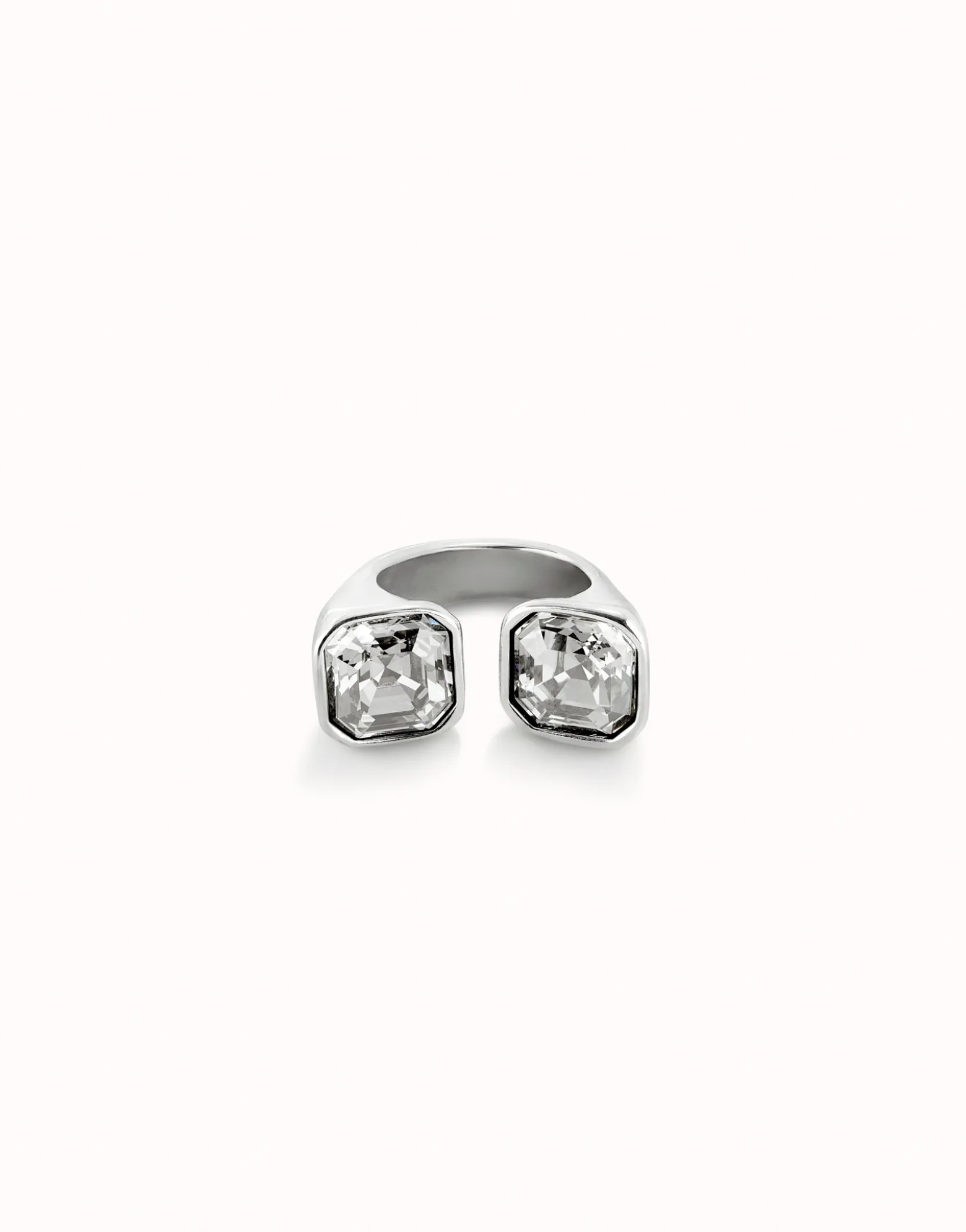 Anillo bañado en plata de ley con cristal blanco