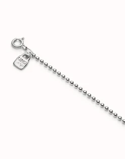 Cadena corta con bolas bañada en plata de ley.