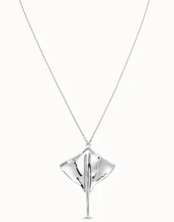Colgante con cadena larga bañado en plata de ley y mantarraya