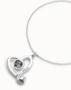 Colgante mediano bañado en plata de ley y corazón con cristal negro