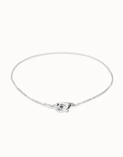 Collar bañado en plata con detalle de mosquetón entrelazado