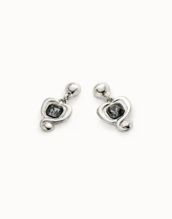 Pendientes bañados en plata de ley con corazón colgante y cristal negro