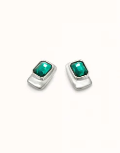 Pendientes con forma rectangular bañados en plata de ley con cristal verde
