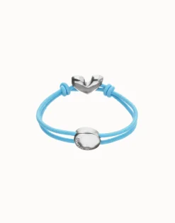 Pulsera de hilo elástico azul con corazón bañado en plata de ley