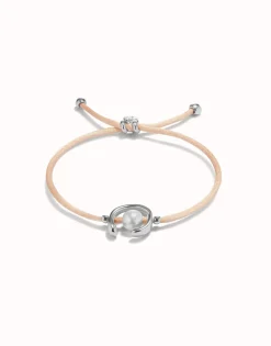 Pulsera de hilo salmón con perla shell fornitura bañada en plata de ley.